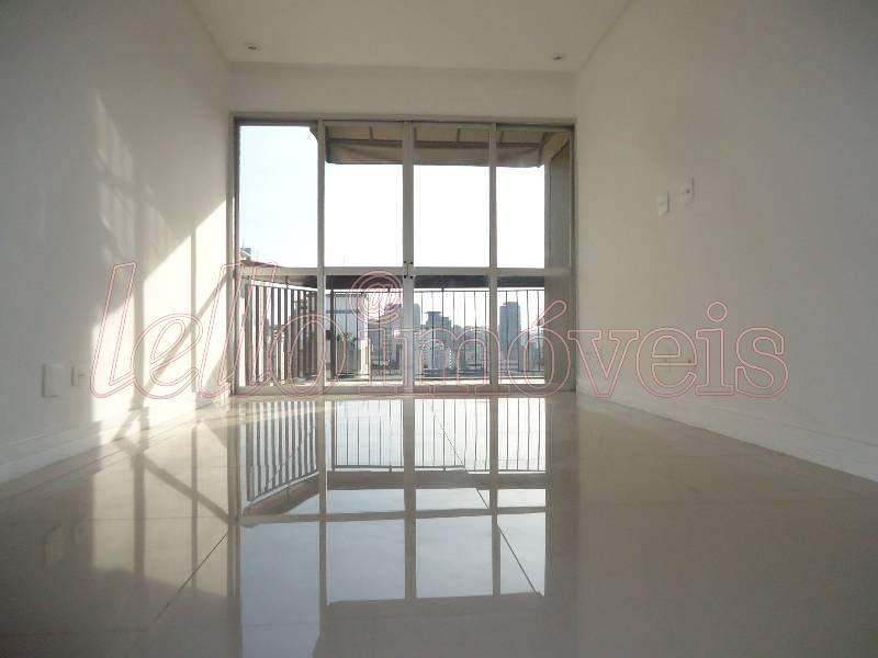 Apartamento para alugar com 2 quartos, 163m² - Foto 2