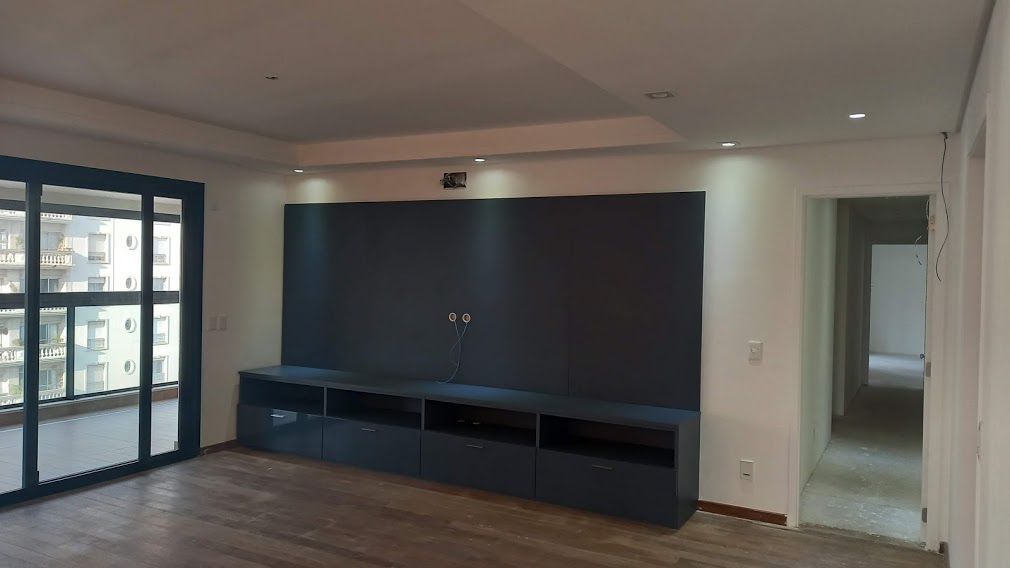 Apartamento à venda com 3 quartos, 215m² - Foto 2