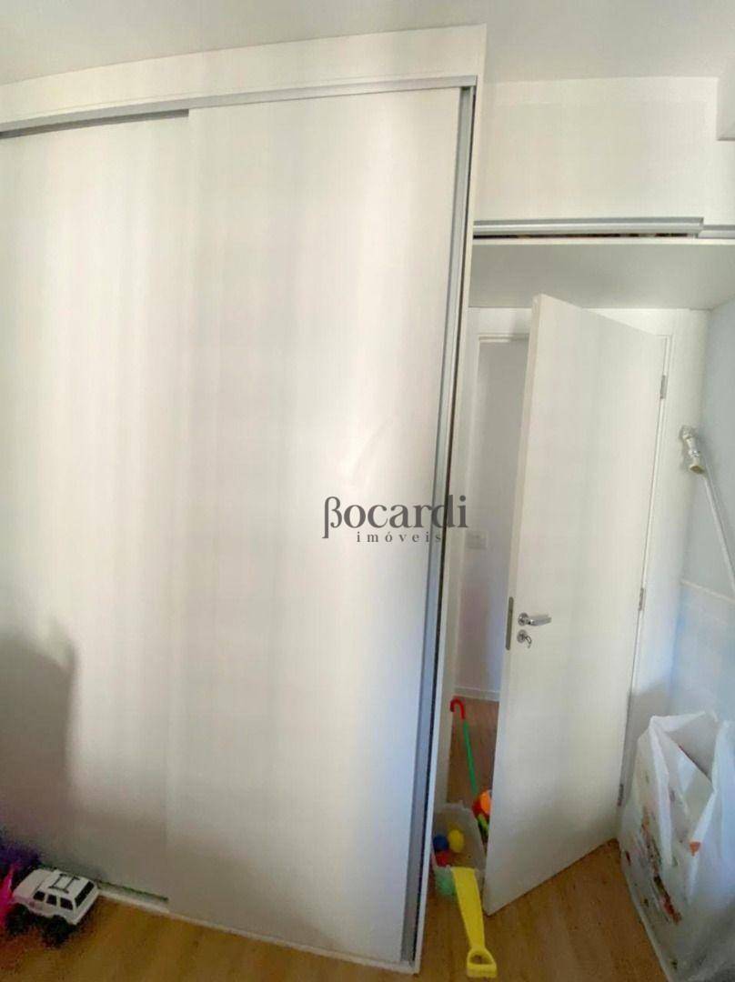 Apartamento à venda com 3 quartos, 84m² - Foto 2