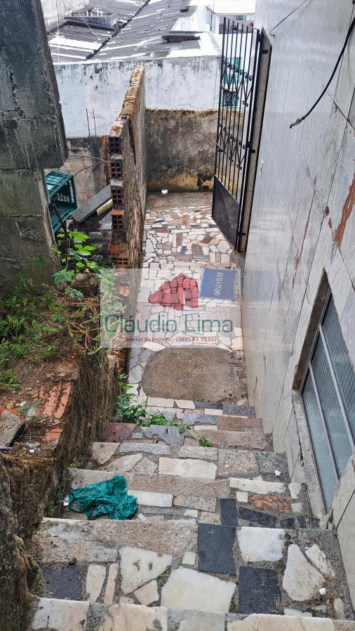 Casa à venda com 2 quartos, 60m² - Foto 15