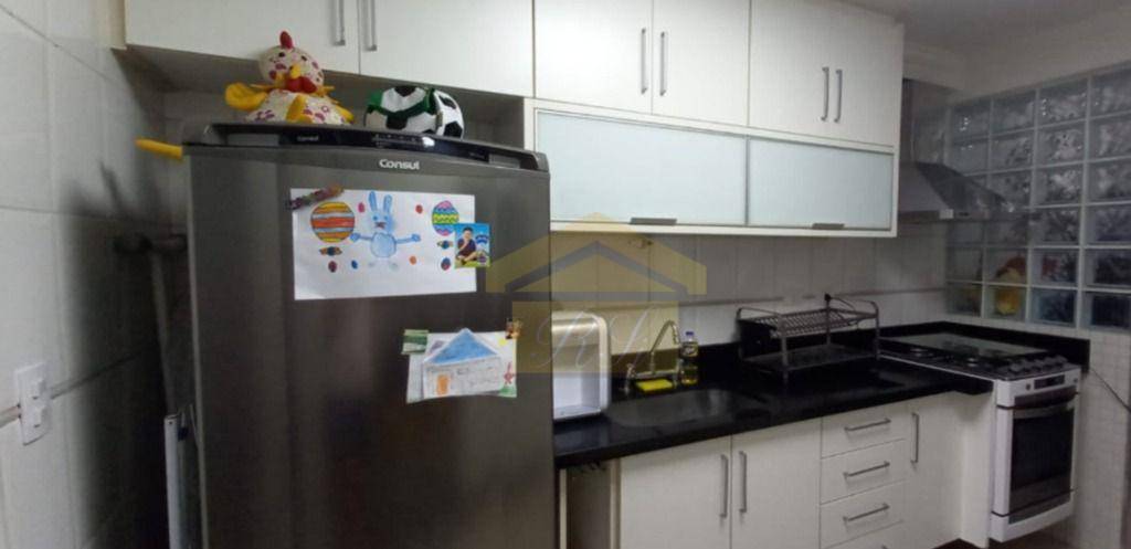 Apartamento à venda com 2 quartos, 66m² - Foto 2