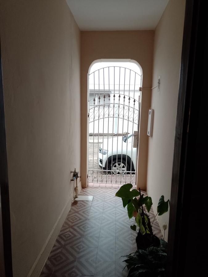 Casa à venda com 3 quartos, 96m² - Foto 1