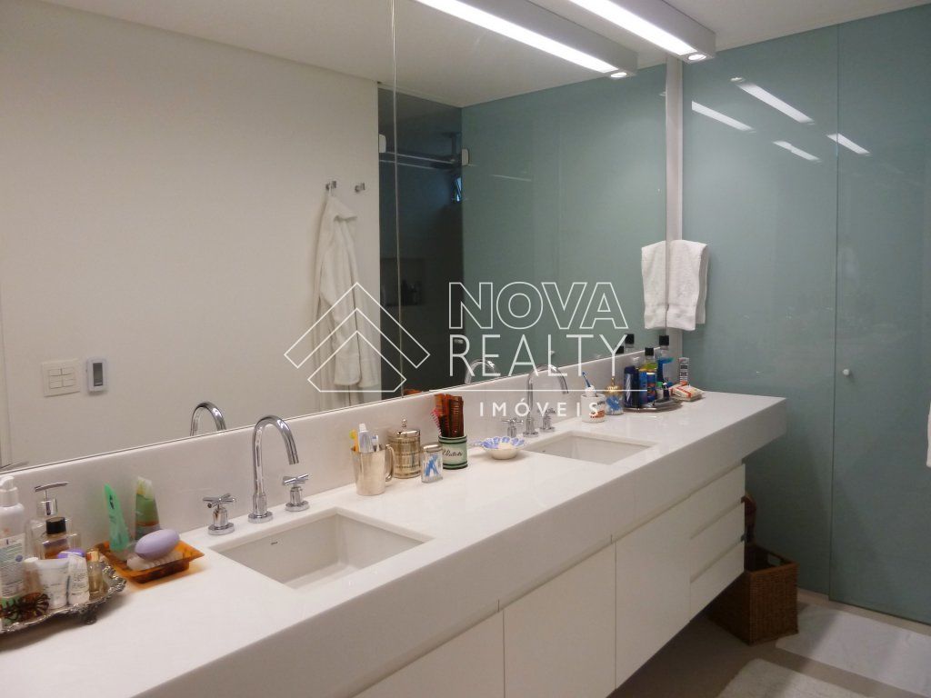 Apartamento à venda com 3 quartos, 285m² - Foto 18