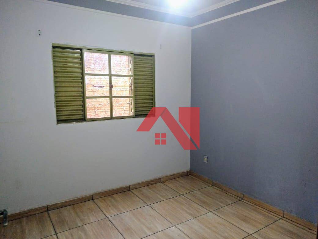 Casa à venda com 2 quartos, 160m² - Foto 3