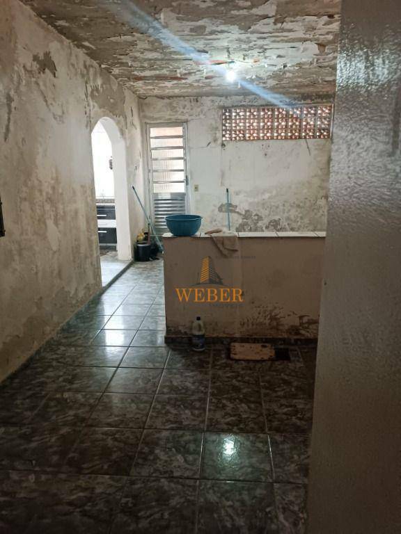 Sobrado à venda com 2 quartos, 240m² - Foto 9