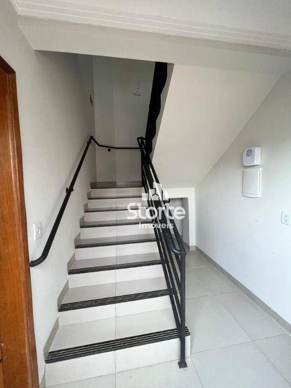 Apartamento à venda com 3 quartos, 75m² - Foto 25