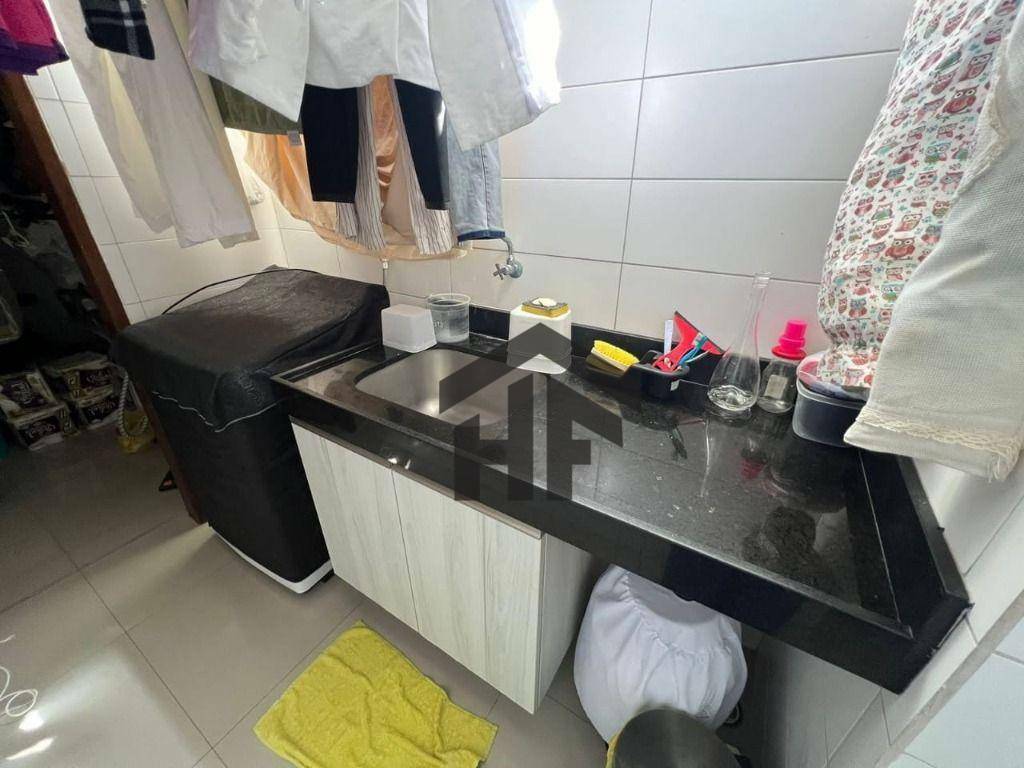 Apartamento à venda com 2 quartos, 70m² - Foto 19