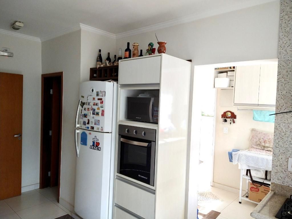 Casa à venda com 3 quartos, 230m² - Foto 19