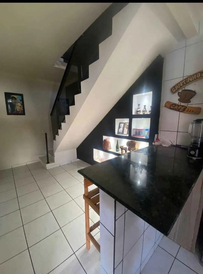 Sobrado à venda com 3 quartos, 180m² - Foto 4