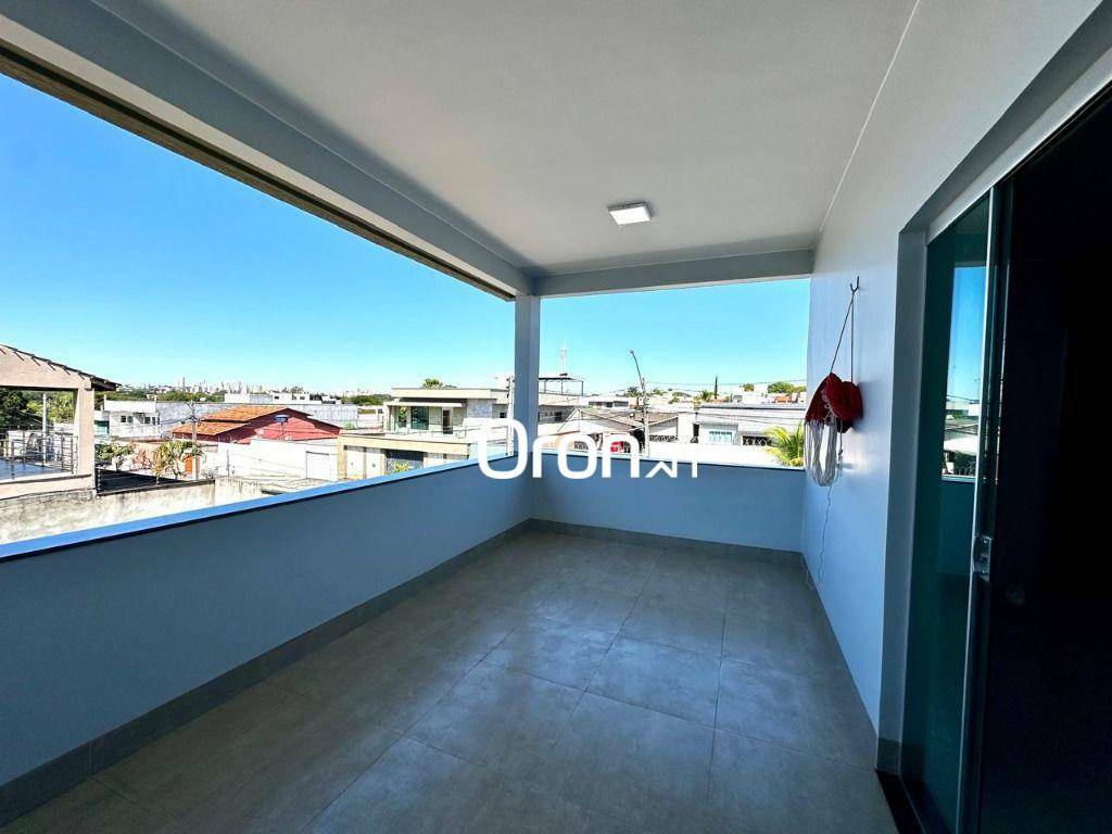 Sobrado, 6 quartos, 319 m² - Foto 2