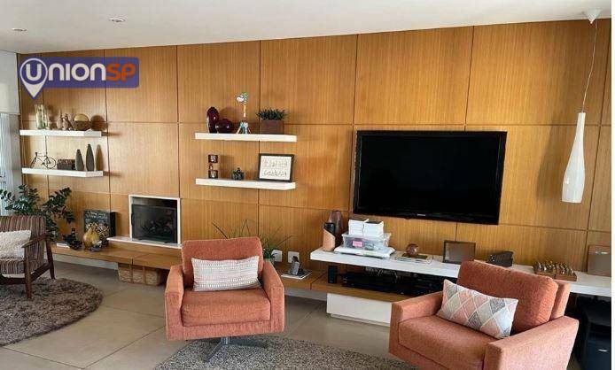 Apartamento à venda com 3 quartos, 235m² - Foto 7