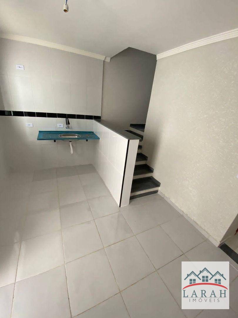 Sobrado à venda com 2 quartos, 88m² - Foto 4