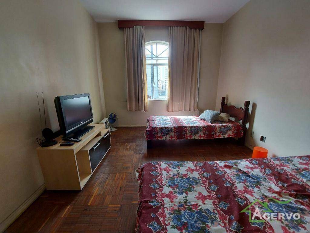 Apartamento à venda com 2 quartos, 77m² - Foto 4