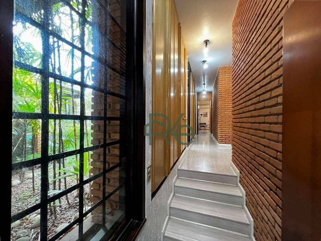 Casa de Condomínio à venda com 4 quartos, 640m² - Foto 40