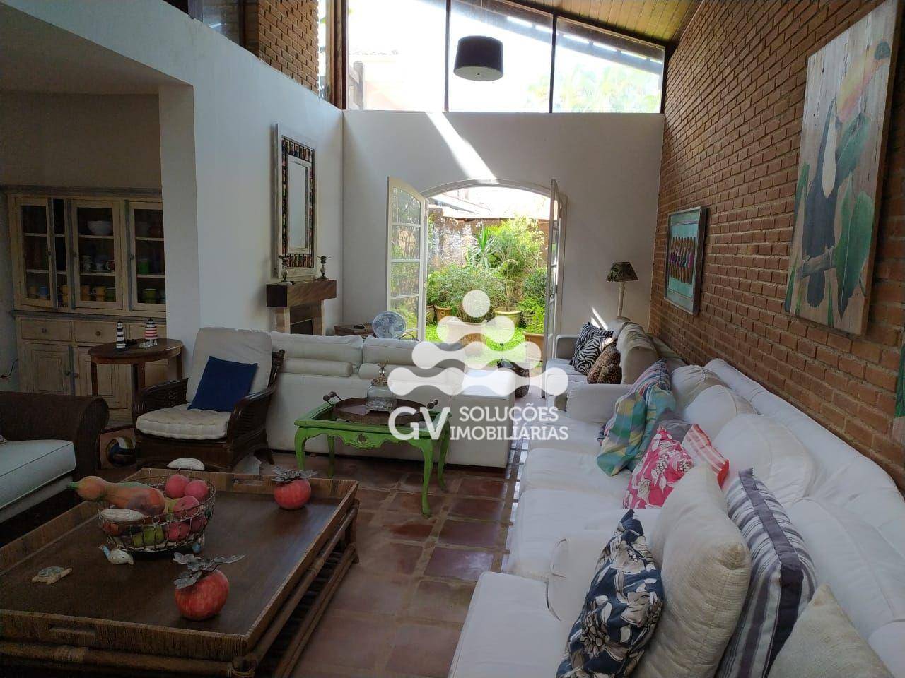 Casa de Condomínio à venda com 3 quartos, 271m² - Foto 3