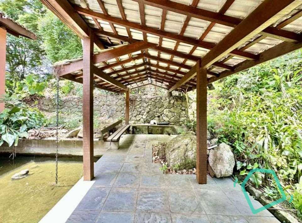 Casa de Condomínio à venda com 4 quartos, 417m² - Foto 24