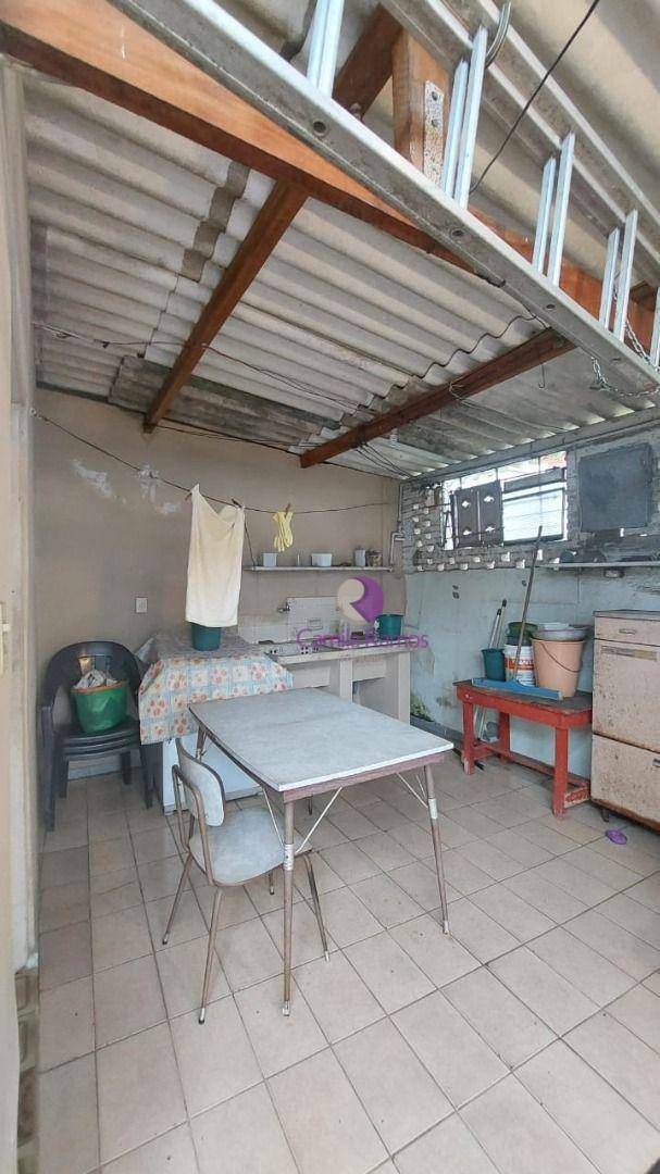 Sobrado à venda com 2 quartos, 157m² - Foto 22