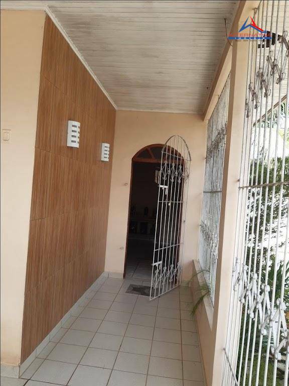 Casa à venda com 3 quartos, 300m² - Foto 18