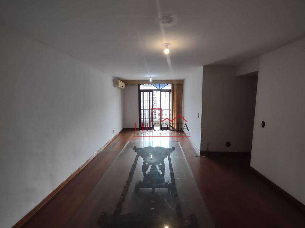 Apartamento à venda com 3 quartos, 140m² - Foto 5