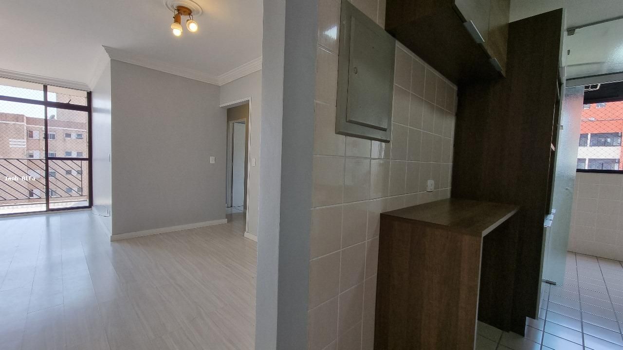 Apartamento à venda com 3 quartos, 76m² - Foto 4