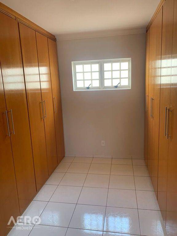 Casa à venda com 4 quartos, 160m² - Foto 24