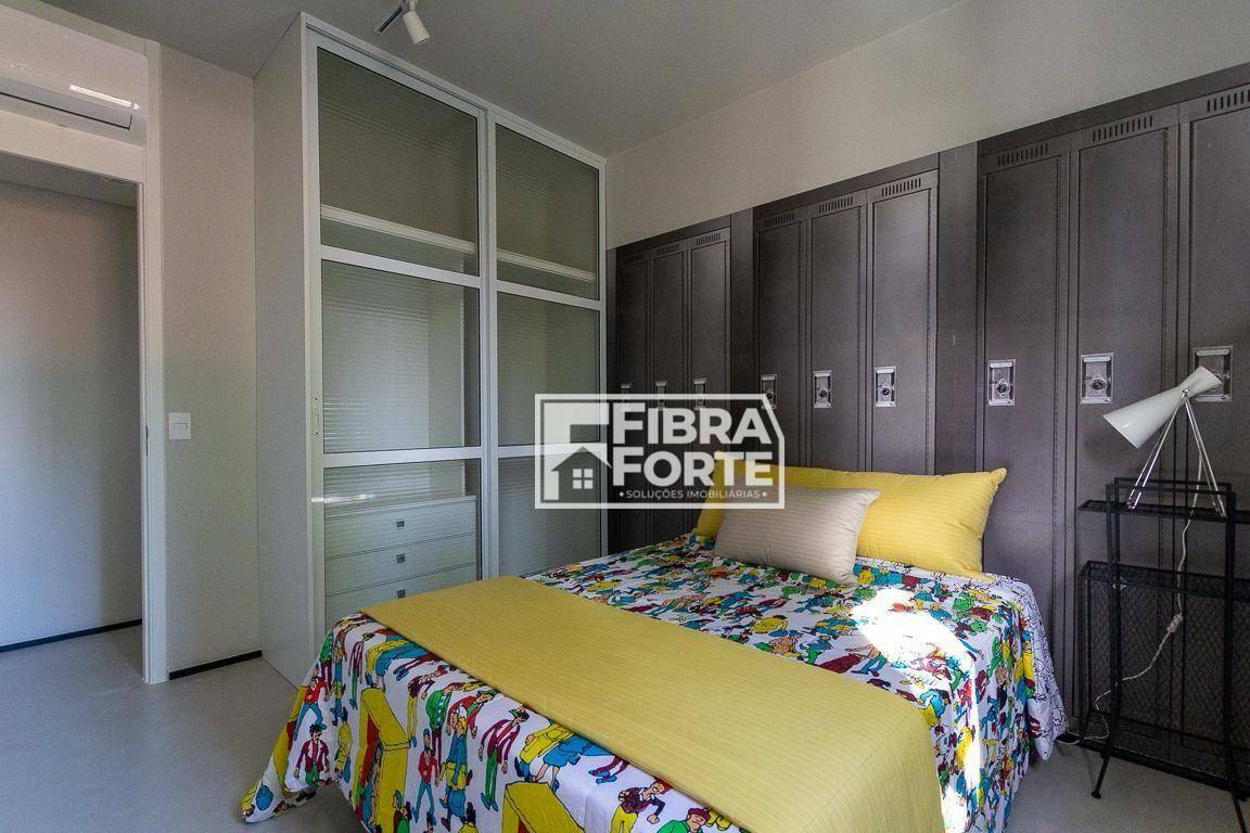 Apartamento para alugar com 3 quartos, 99m² - Foto 14