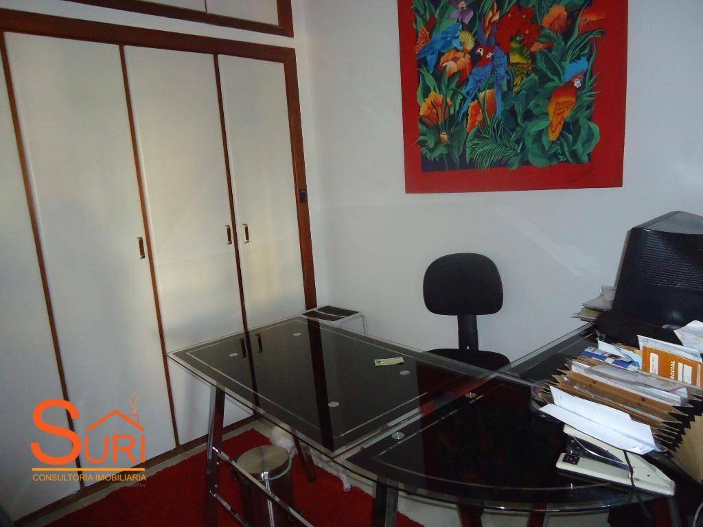 Apartamento à venda com 3 quartos, 198m² - Foto 18