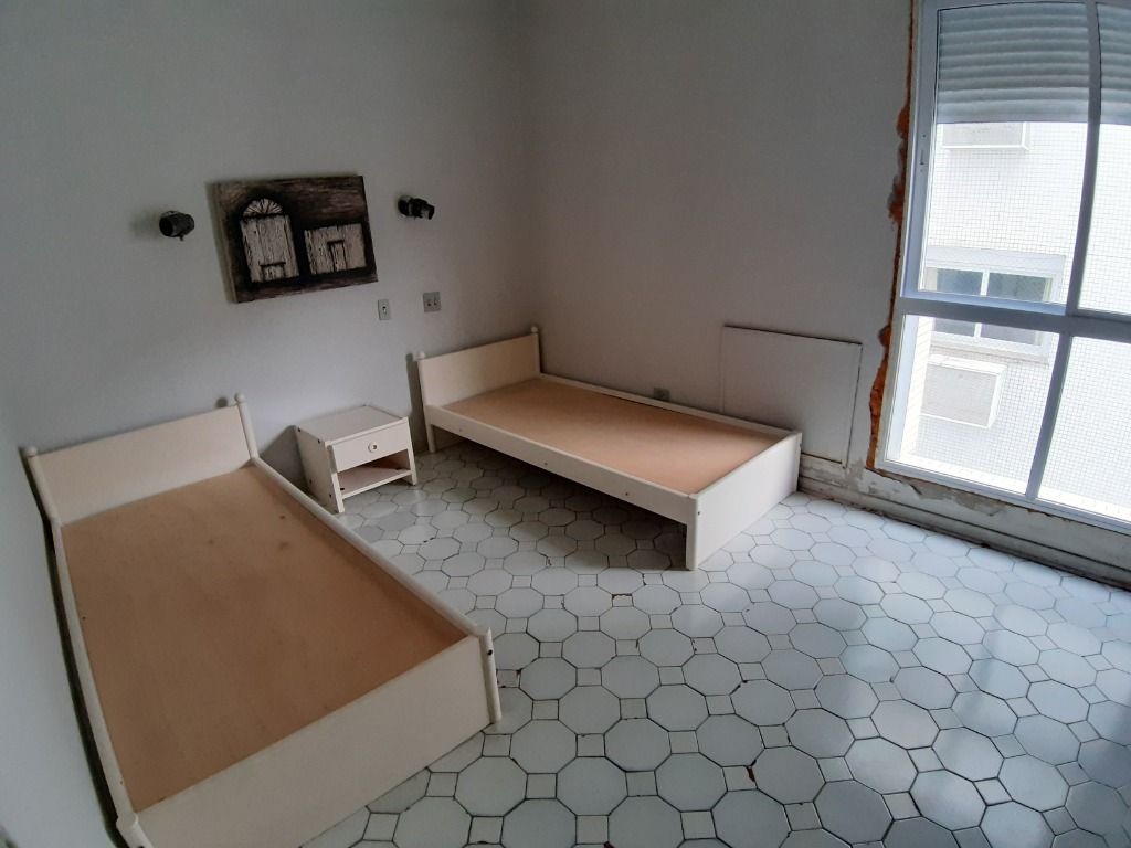 Apartamento à venda com 3 quartos, 190m² - Foto 9