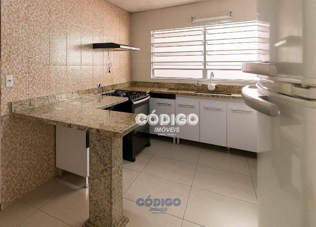 Sobrado à venda com 3 quartos, 230m² - Foto 9