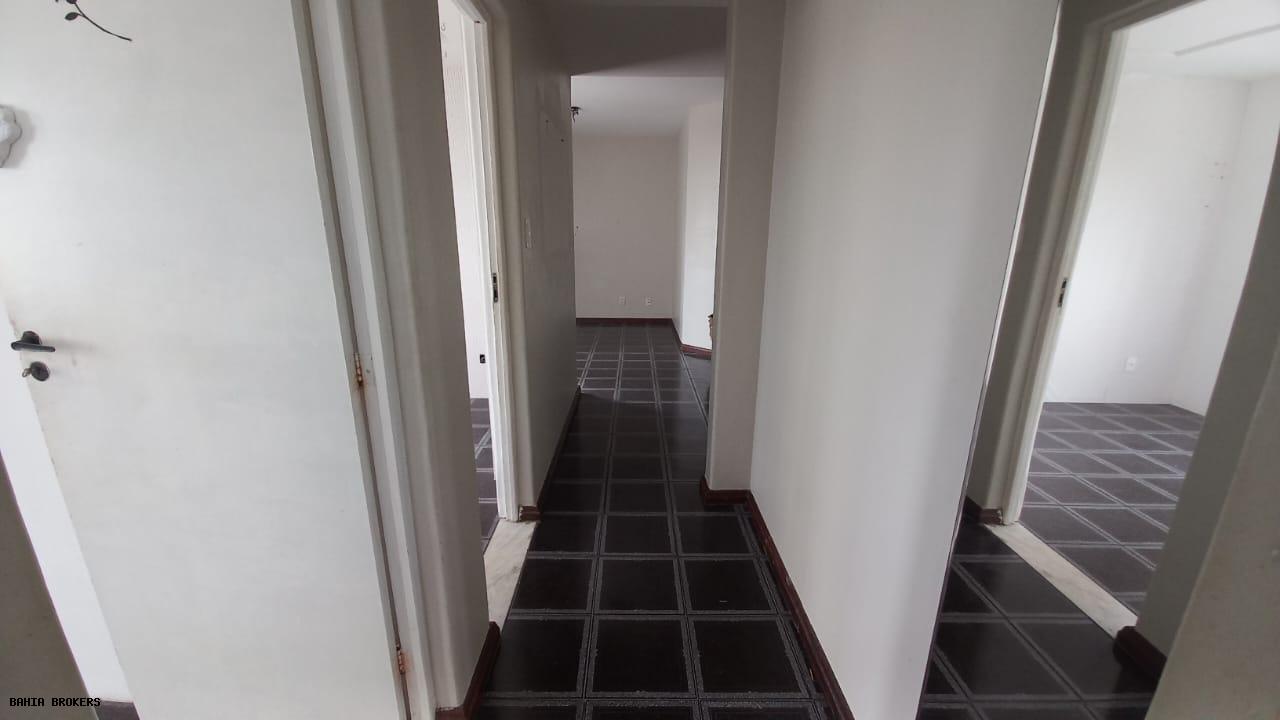 Apartamento à venda com 2 quartos, 70m² - Foto 4