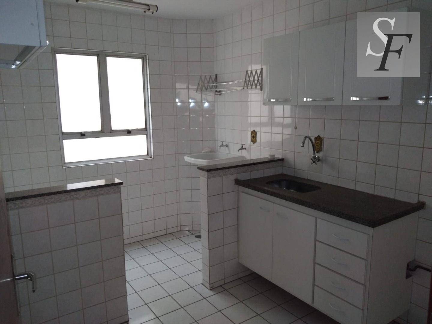 Apartamento à venda com 3 quartos, 75m² - Foto 7