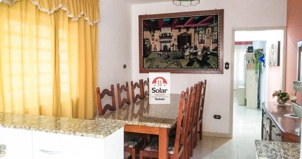 Casa, 3 quartos, 206 m² - Foto 3