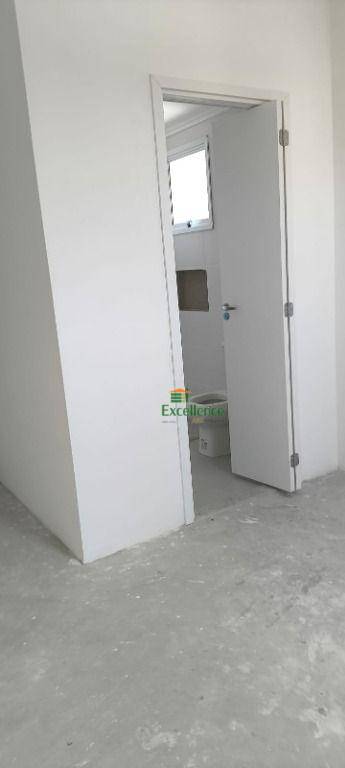 Apartamento à venda com 2 quartos, 58m² - Foto 3