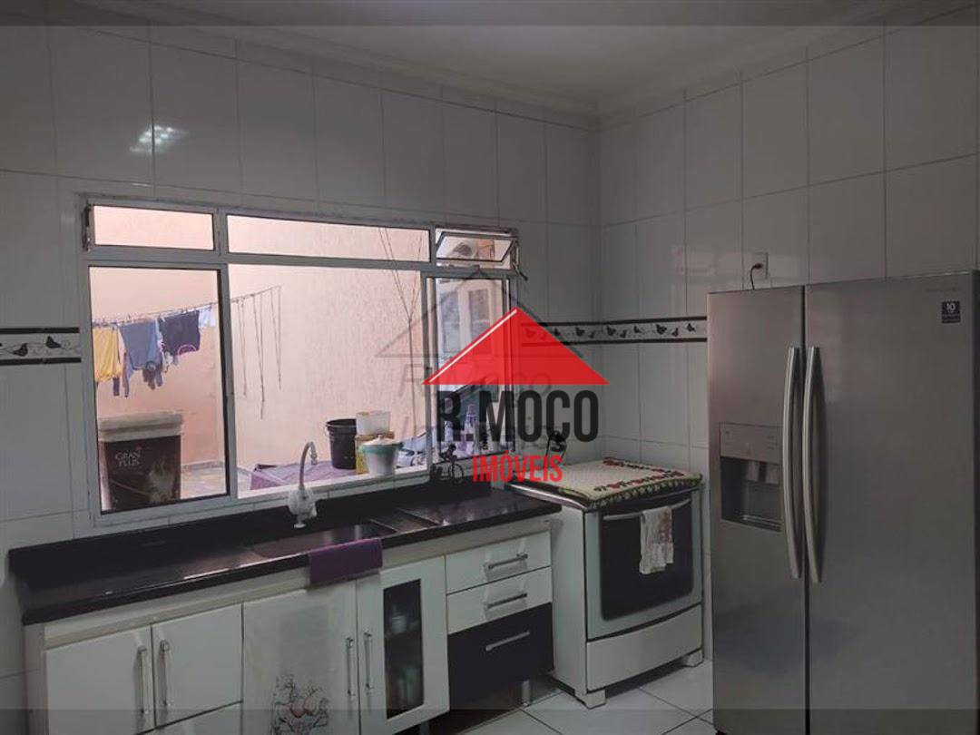 Sobrado à venda com 5 quartos, 240m² - Foto 7