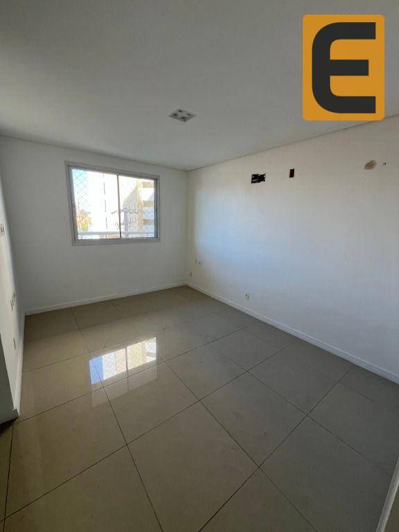 Apartamento à venda com 3 quartos, 146m² - Foto 13