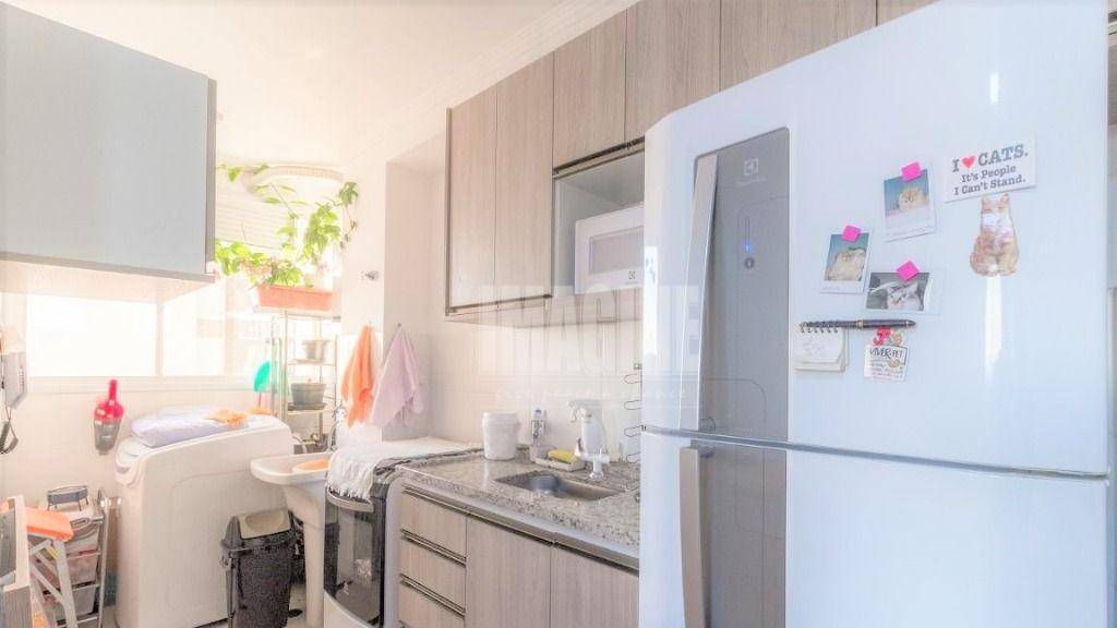 Apartamento à venda com 2 quartos, 44m² - Foto 8