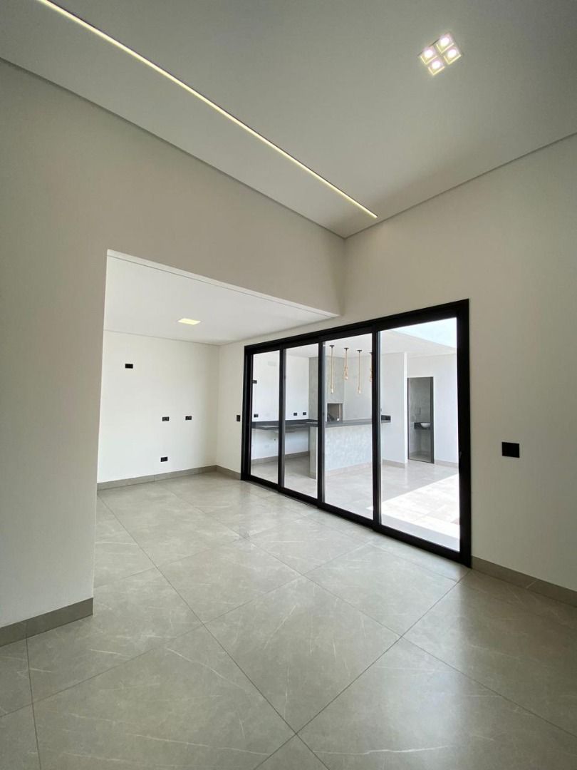 Casa à venda com 3 quartos, 127m² - Foto 8