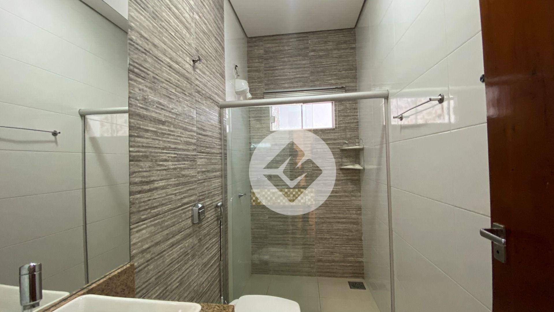 Casa à venda com 4 quartos, 293m² - Foto 7