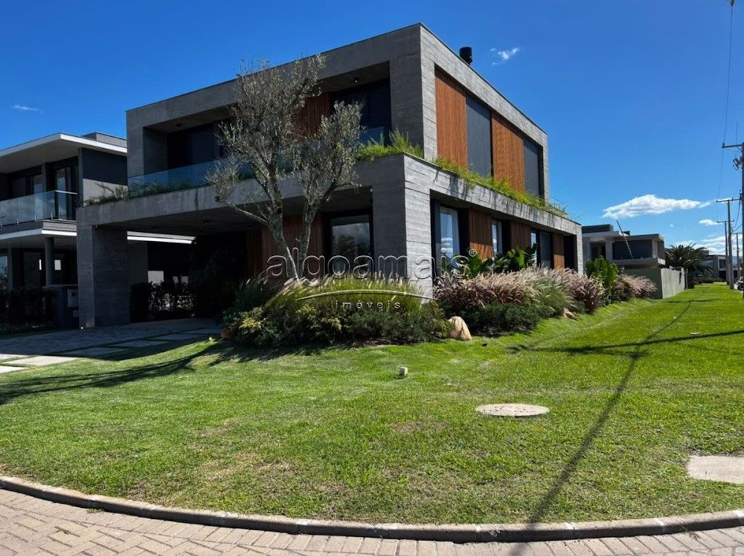 Casa de Condomínio à venda com 5 quartos, 371m² - Foto 2