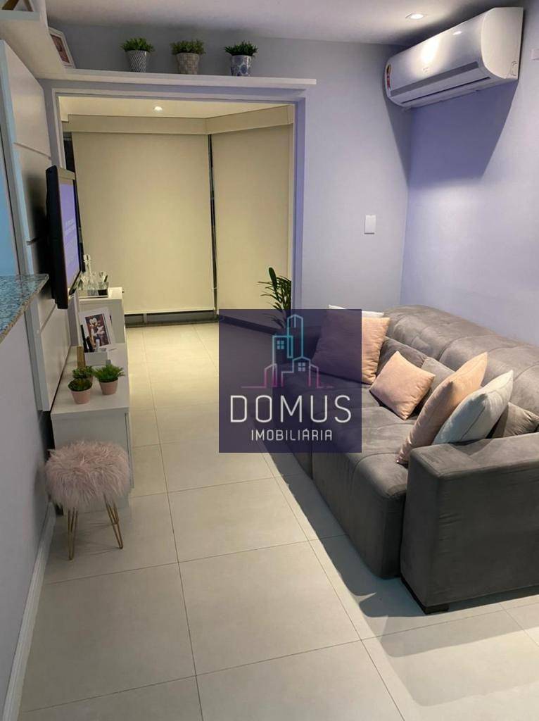 Apartamento à venda com 2 quartos, 62m² - Foto 1