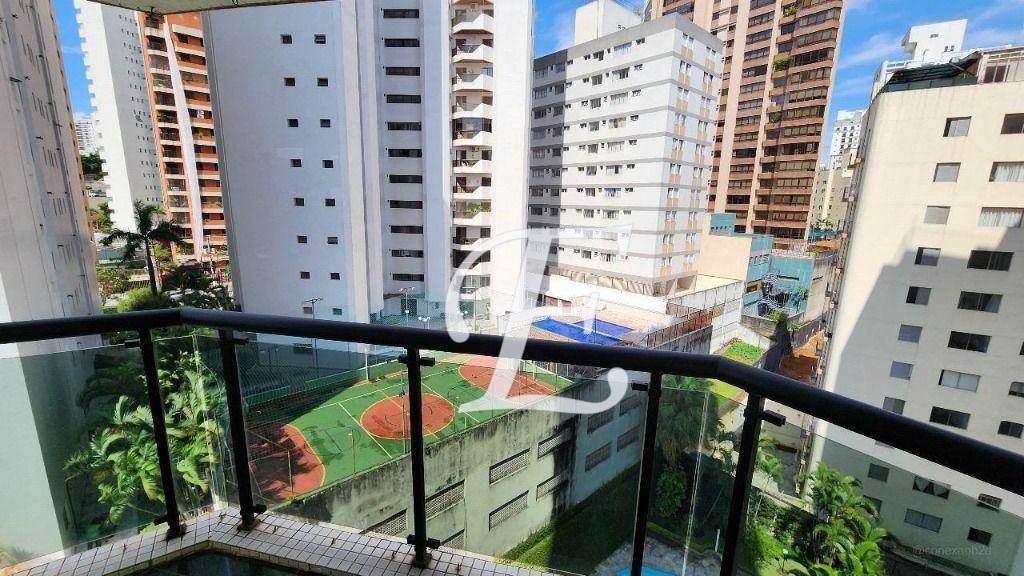 Apartamento à venda com 4 quartos, 220m² - Foto 8