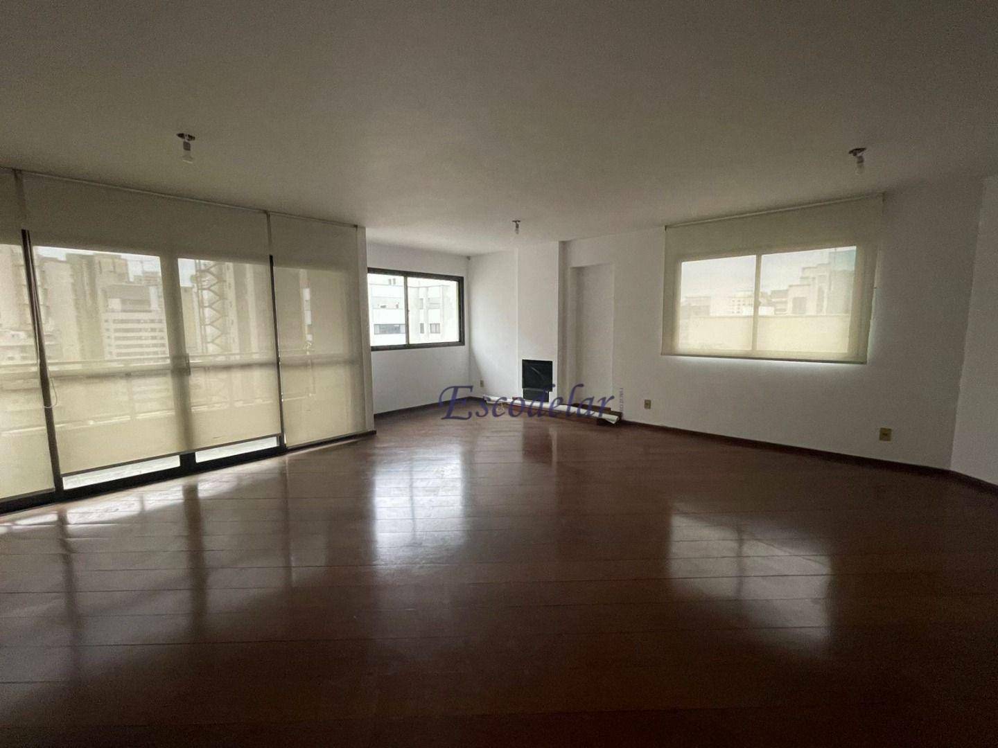 Apartamento à venda com 4 quartos, 200m² - Foto 1