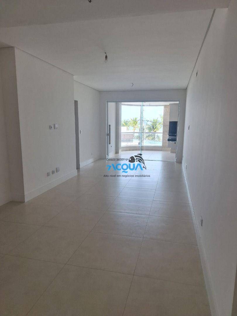 Apartamento à venda com 3 quartos, 117m² - Foto 2