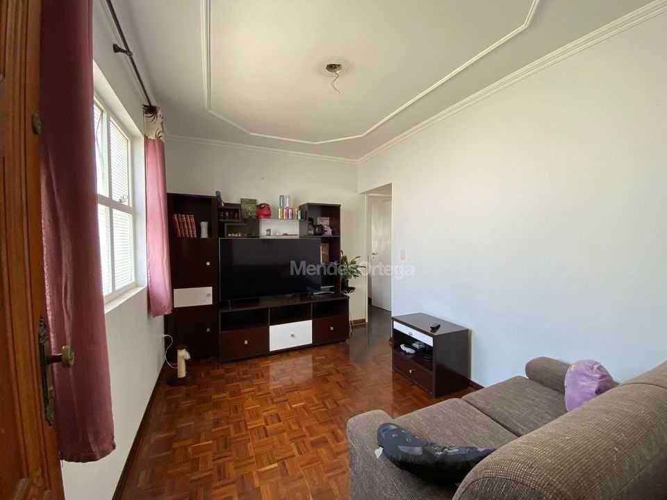 Apartamento à venda com 2 quartos, 60m² - Foto 4