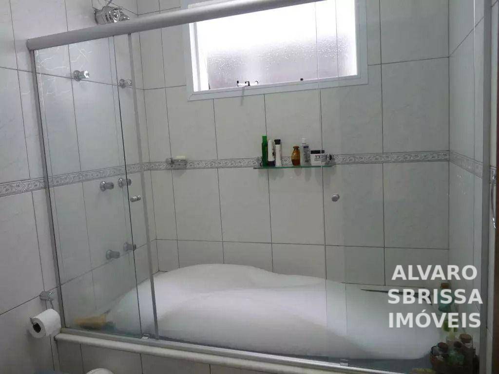 Casa à venda e aluguel com 3 quartos, 160m² - Foto 12