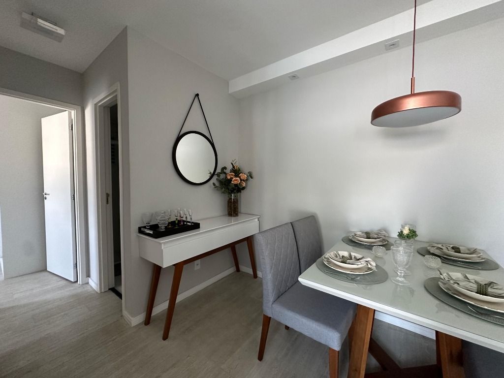 Apartamento à venda com 2 quartos, 57m² - Foto 2