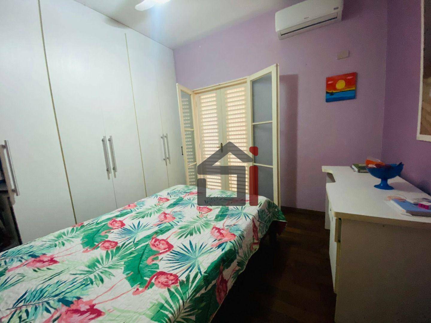 Casa à venda com 3 quartos, 206m² - Foto 4