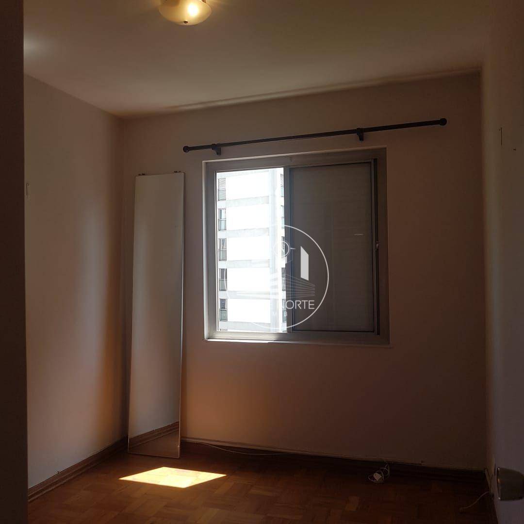 Apartamento para alugar com 3 quartos, 85m² - Foto 18