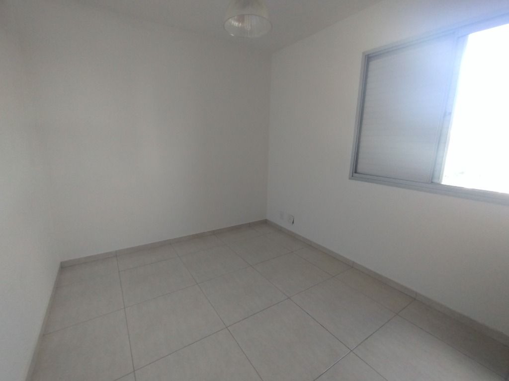 Apartamento à venda com 3 quartos, 82m² - Foto 7