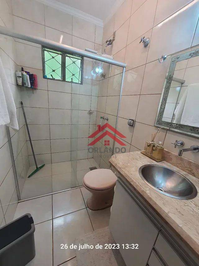 Casa à venda com 3 quartos, 180m² - Foto 8